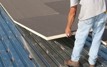 benefits of insulating Tynehead flat roofing
